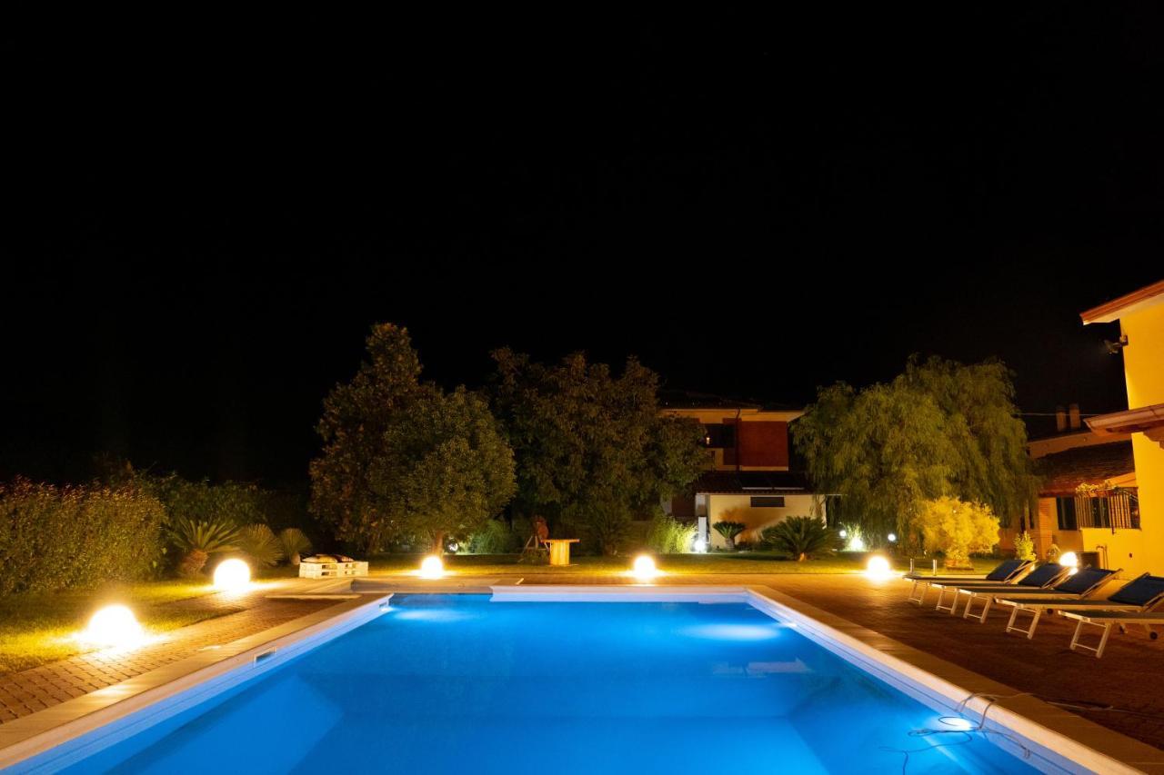 Agriturismo Casa Chiara Латина Экстерьер фото