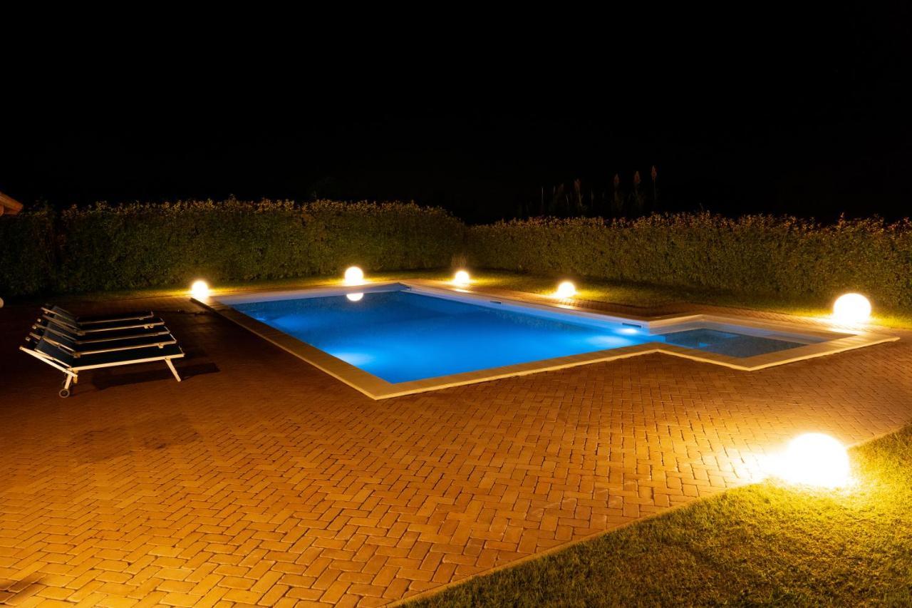 Agriturismo Casa Chiara Латина Экстерьер фото